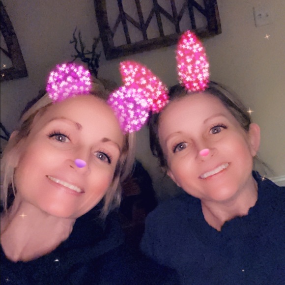 Meet your Posher, Michelle - Picture 1 of 1